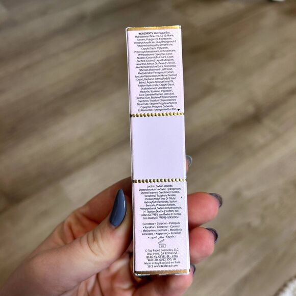 NEW Too Faced Born This Way Illuminating Smoothing Concealer Milkshake - Picture 7 of 9